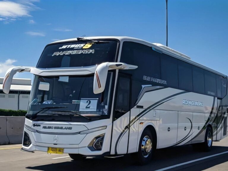 sewa bus jakarta jogja